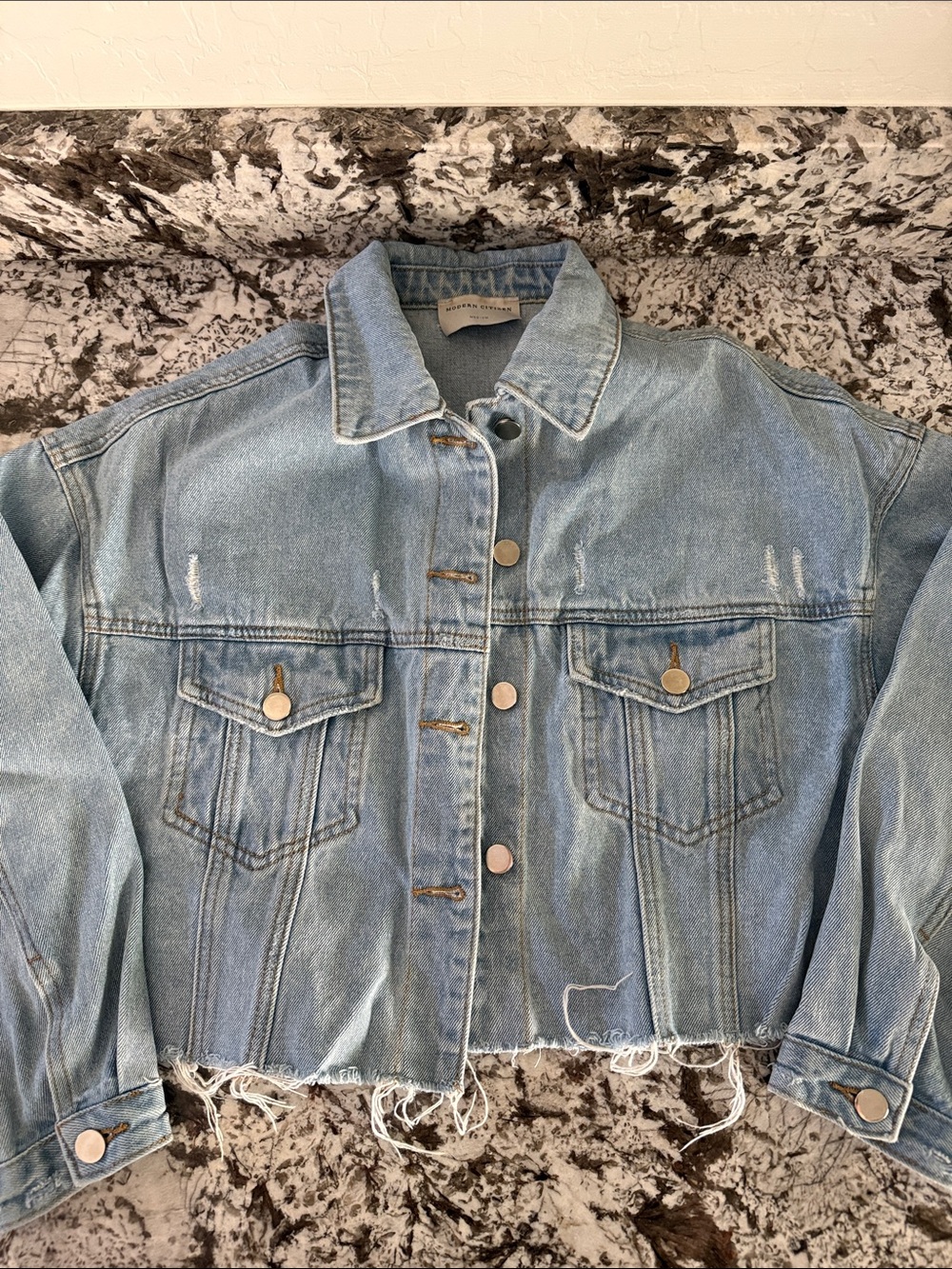 Modern Citizen Light Blue Cropped Denim Jacket - Size M